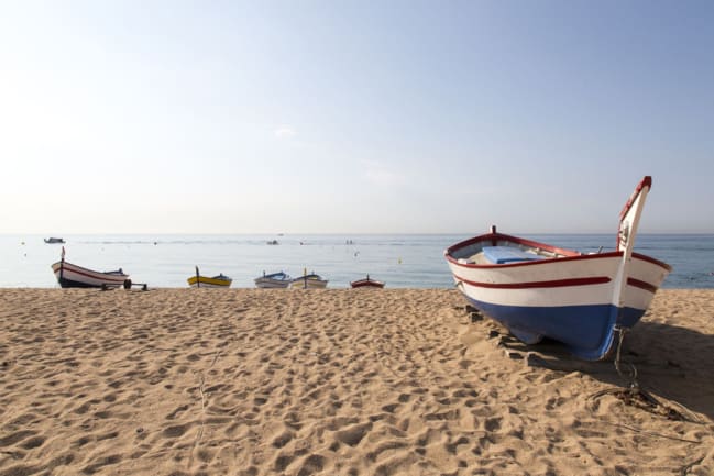 Playa de Calella por la mañana